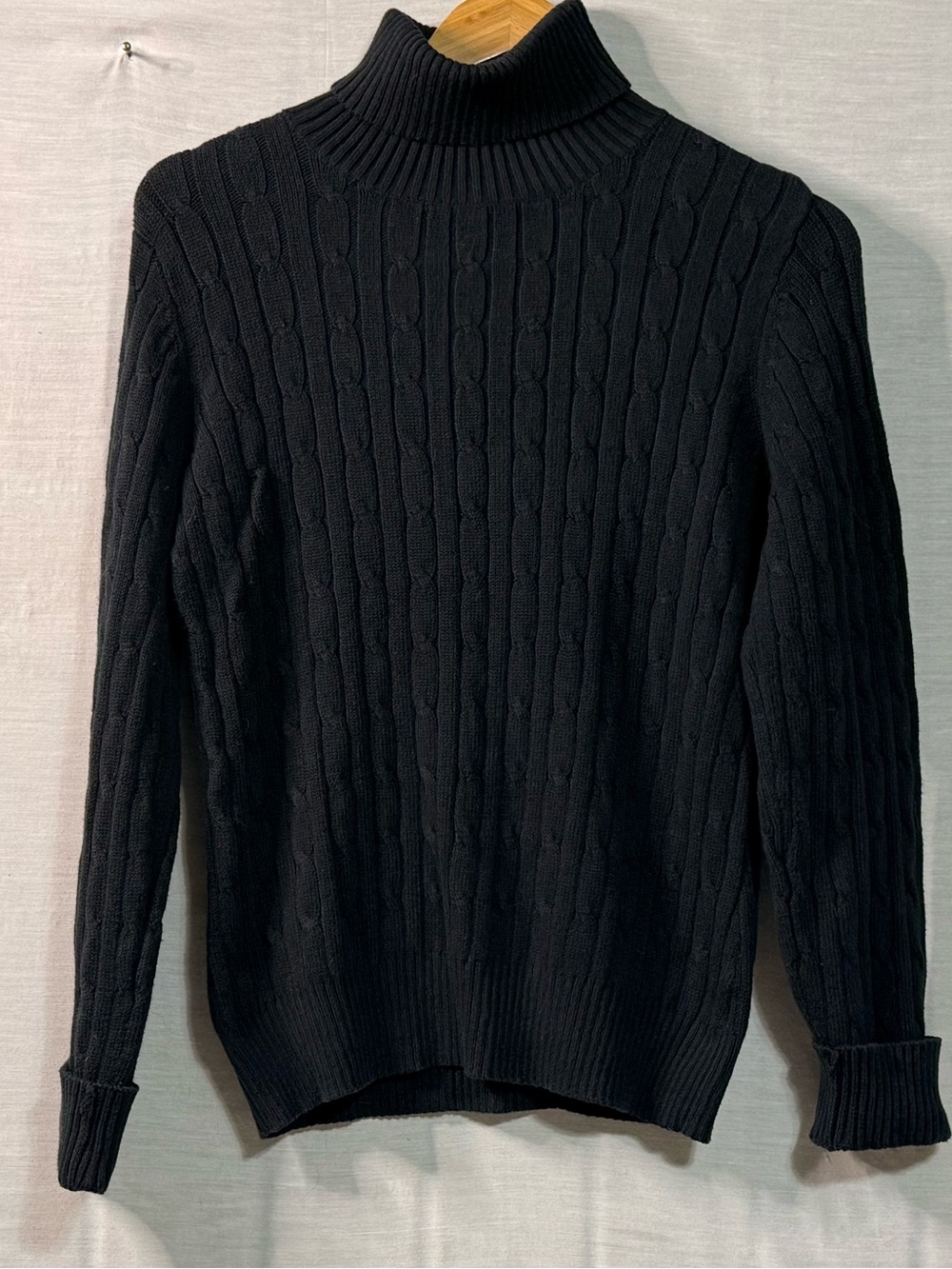 St. John’s Bay Black Cable Knit Turtleneck Sweater M NWT